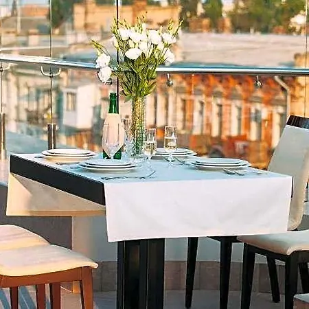 Alarus Luxe & Restaurant