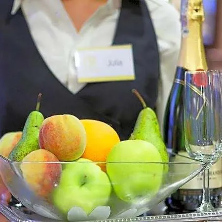 Alarus Luxe & Restaurant ホテル オデッサ