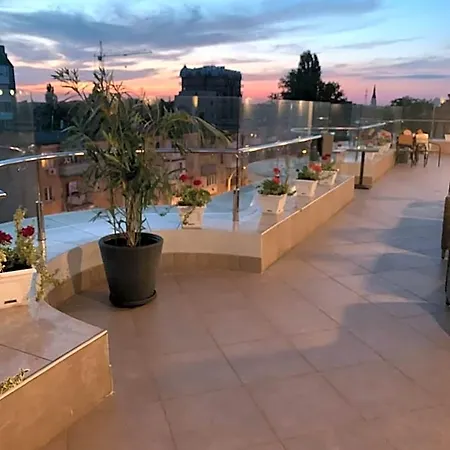 מלון Alarus Luxe & Restaurant אודסה