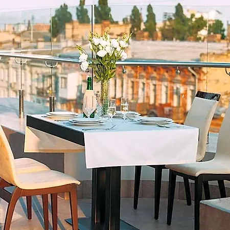 Alarus Luxe & Restaurant מלון אודסה
