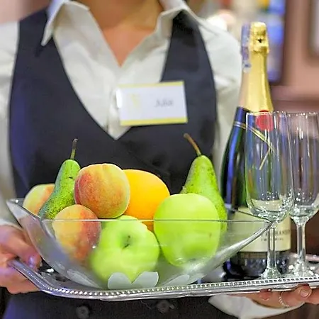 מלון Alarus Luxe & Restaurant אודסה